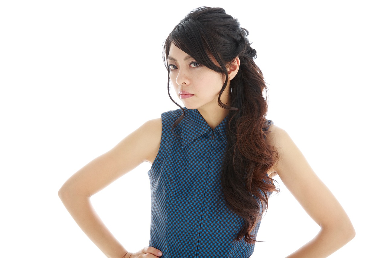 辣妈学院全新女主持人闪耀登场——闪耀之星亮相时刻