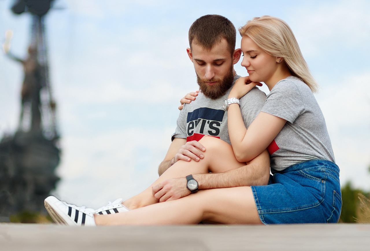 最新哄人技巧大揭秘，如何巧妙安抚他人情绪？