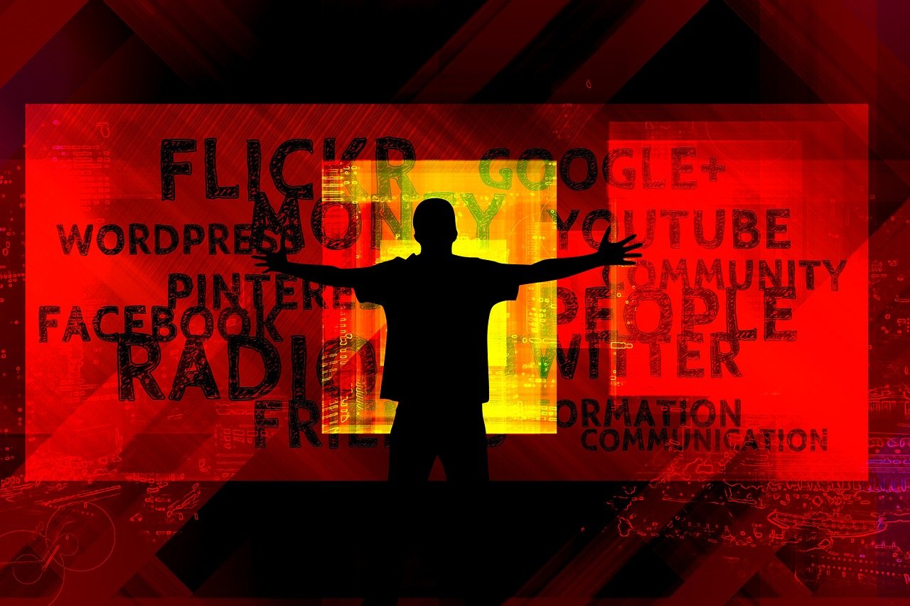电视剧锋刃，揭示现代社会的双刃剑效应之刃。